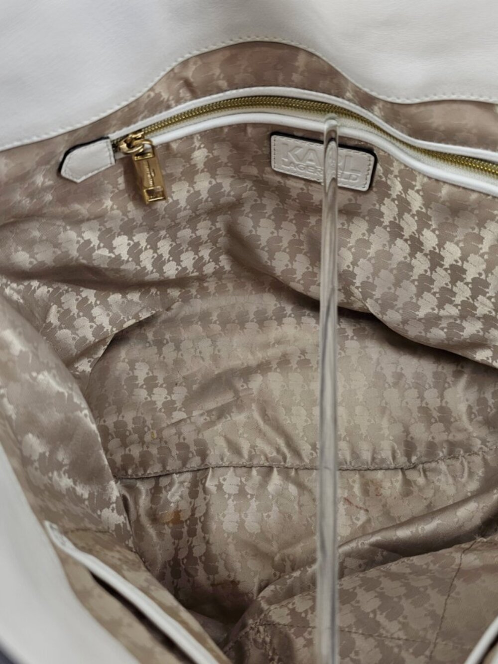 KARL LAGERFELD PARIS White Smooth Leather Hobo Shoulder Bag with Tassel Closure - Picture 12 of 15